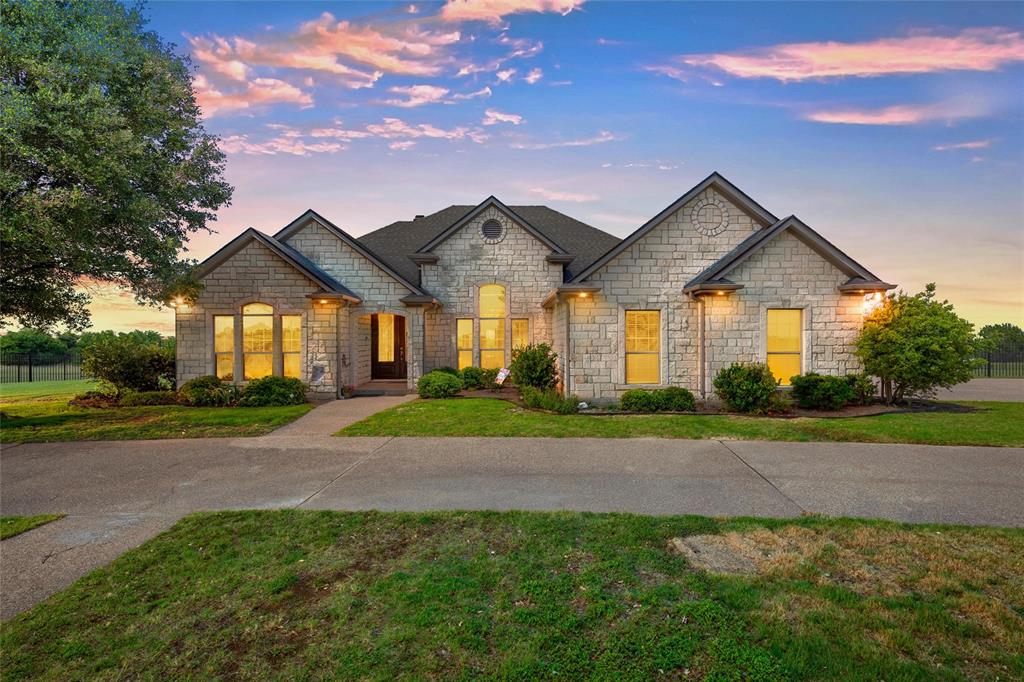 175 Ranchcrest Road Lorena, TX 76655 - Photo 1 of 35