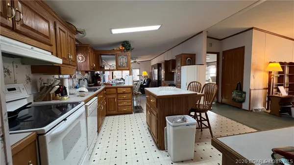 $343,000 | 28721 Keystone Drive, Rocky Mount, MO 65072