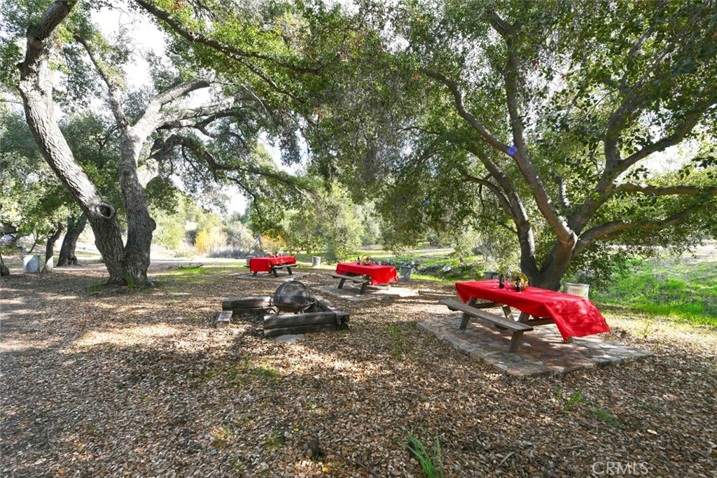 38575 Vía Vista Grande Murrieta, CA 92562 - Photo 12 of 73