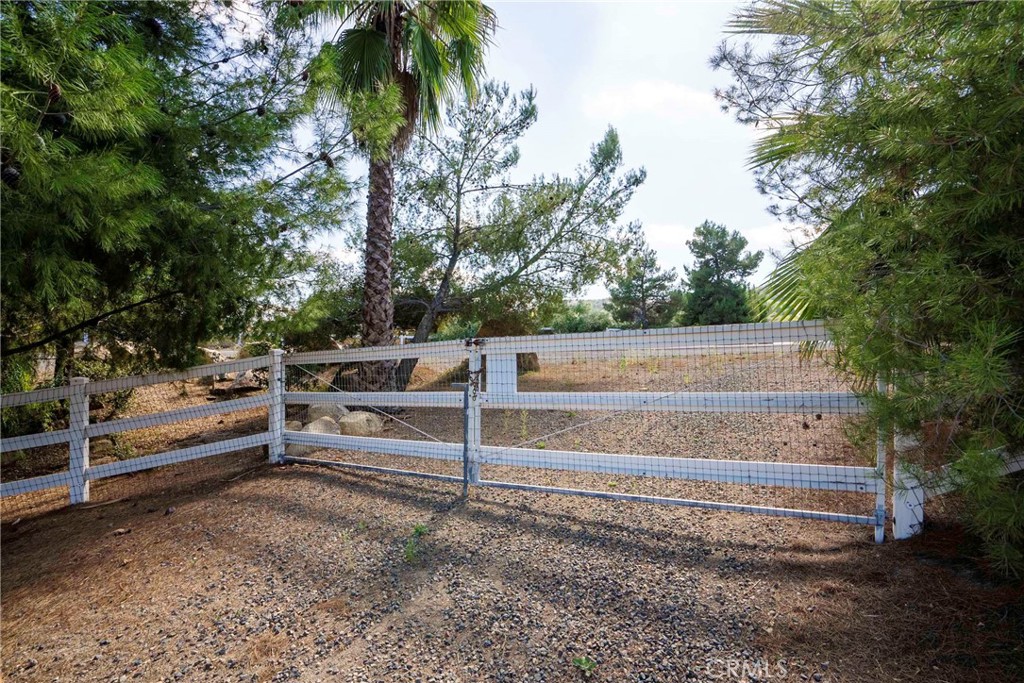 38575 Vía Vista Grande Murrieta, CA 92562 - Photo 37 of 73