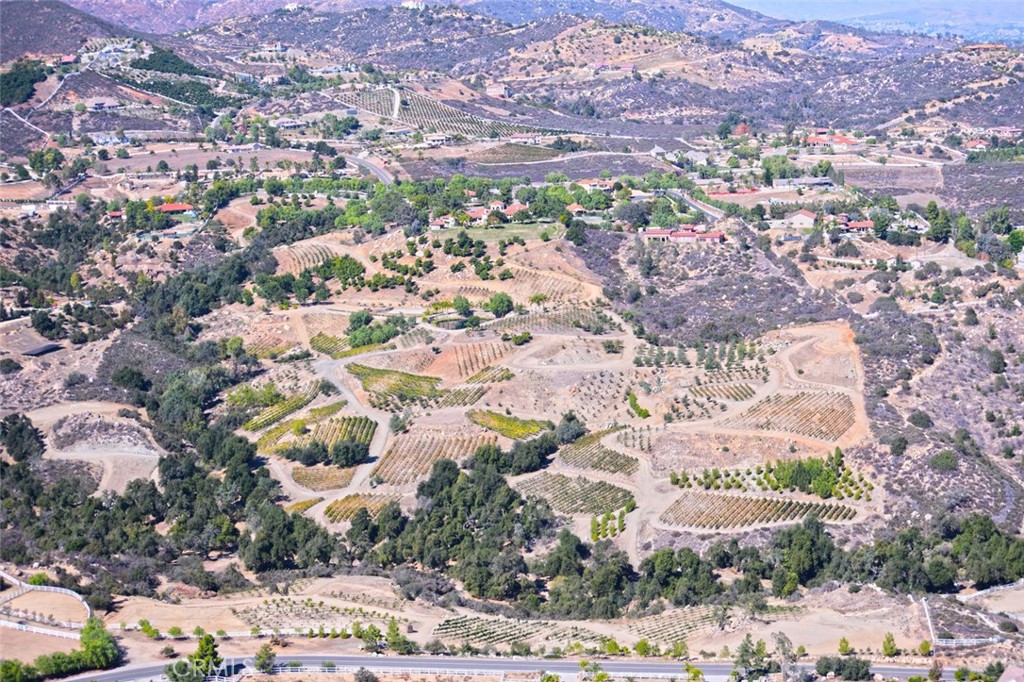 38575 Vía Vista Grande Murrieta, CA 92562 - Photo 5 of 73