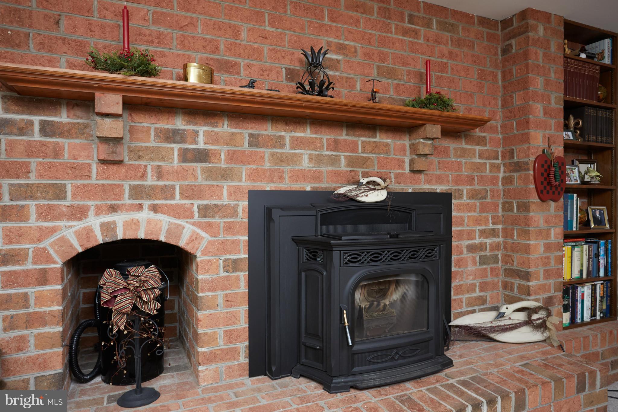 1204 Kennedy Road Sterling, VA 20164 - Photo 18 of 29 Family Room