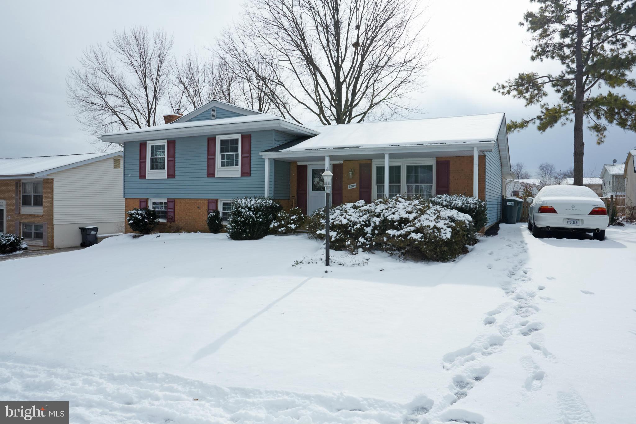 1204 Kennedy Road Sterling, VA 20164 - Photo 29 of 29 Front