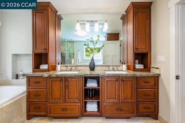 $3,695,000 | 862 Mcellen Way, Lafayette, CA 94549