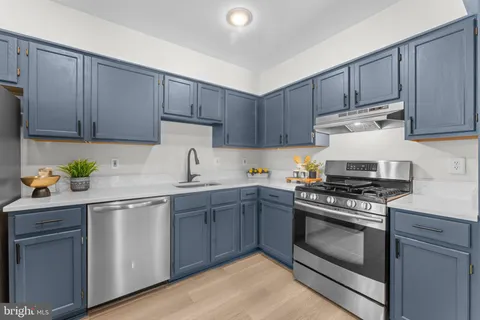 a view of empty room with windows