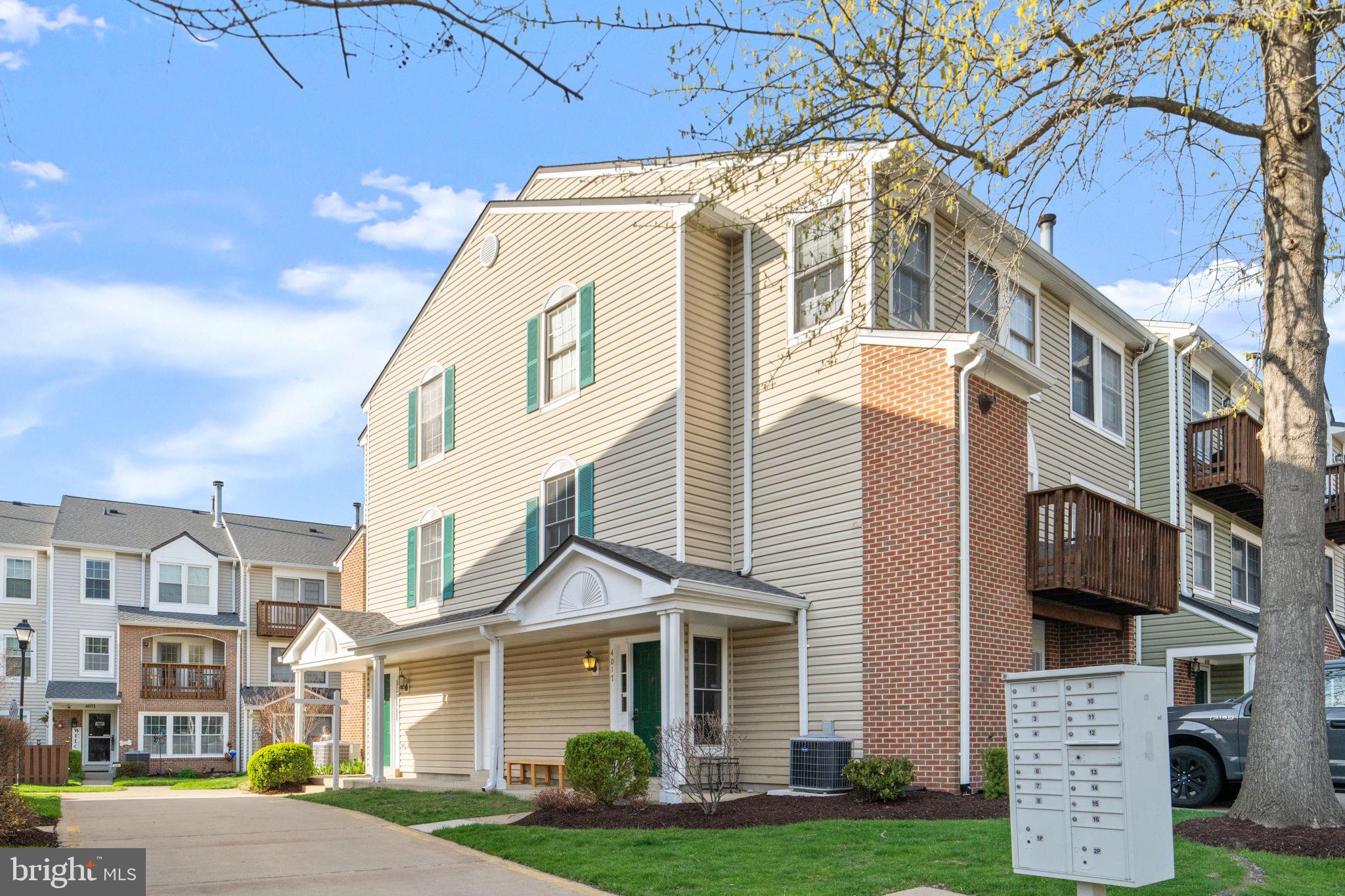 4031 Chetham Way Woodbridge, VA 22192 - Photo 3 of 69