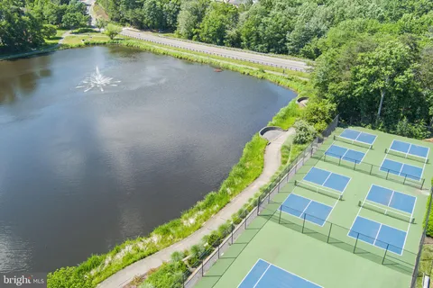 $400,000 | 4031 Chetham Way, Woodbridge, VA 22192