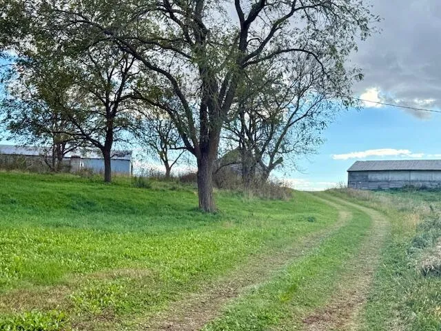 $283,900 | 14327 County 1, Caledonia, MN 55921