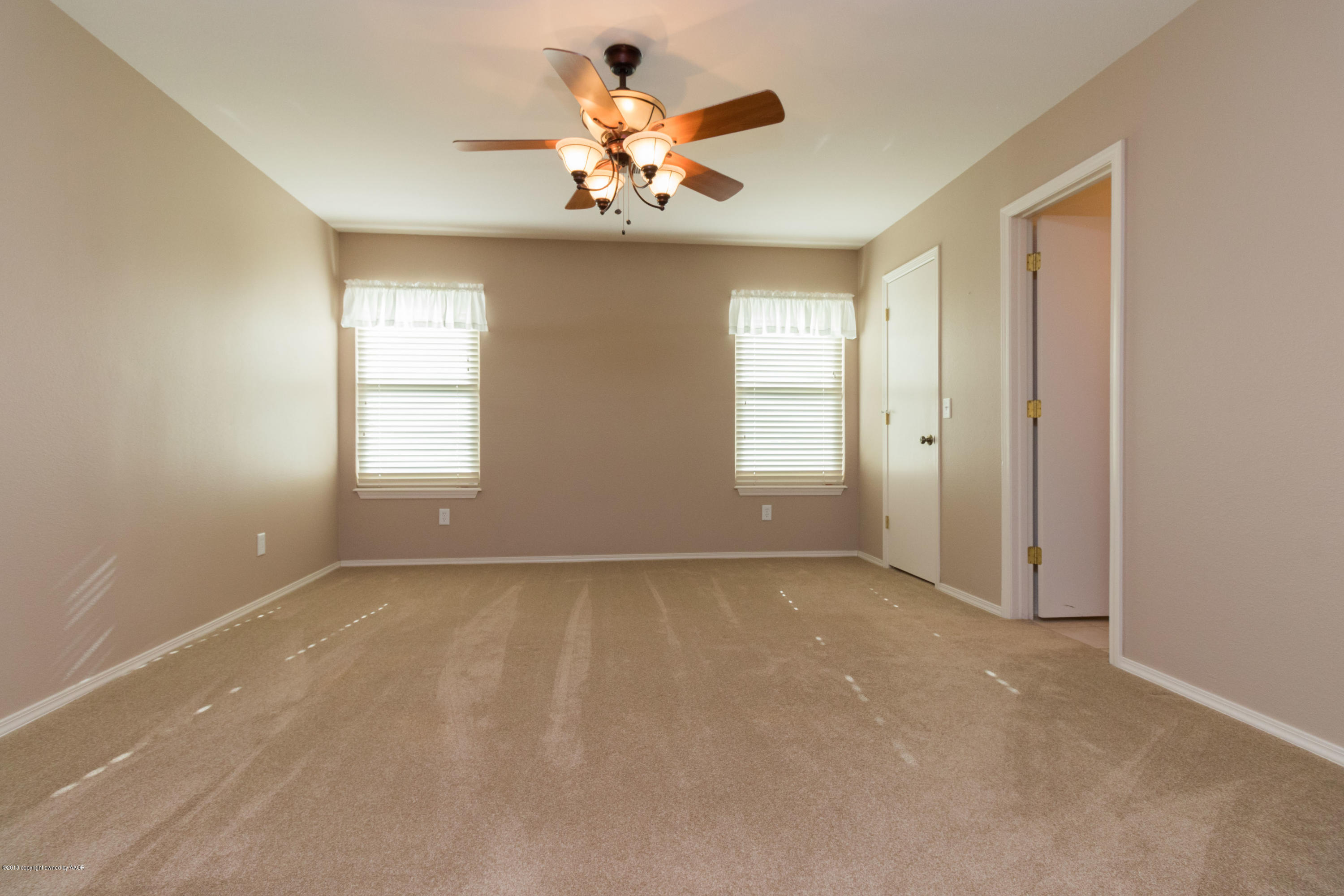 4414 Kingston Road Amarillo, TX 79109 - Photo 22 of 34 Master bedroom 1