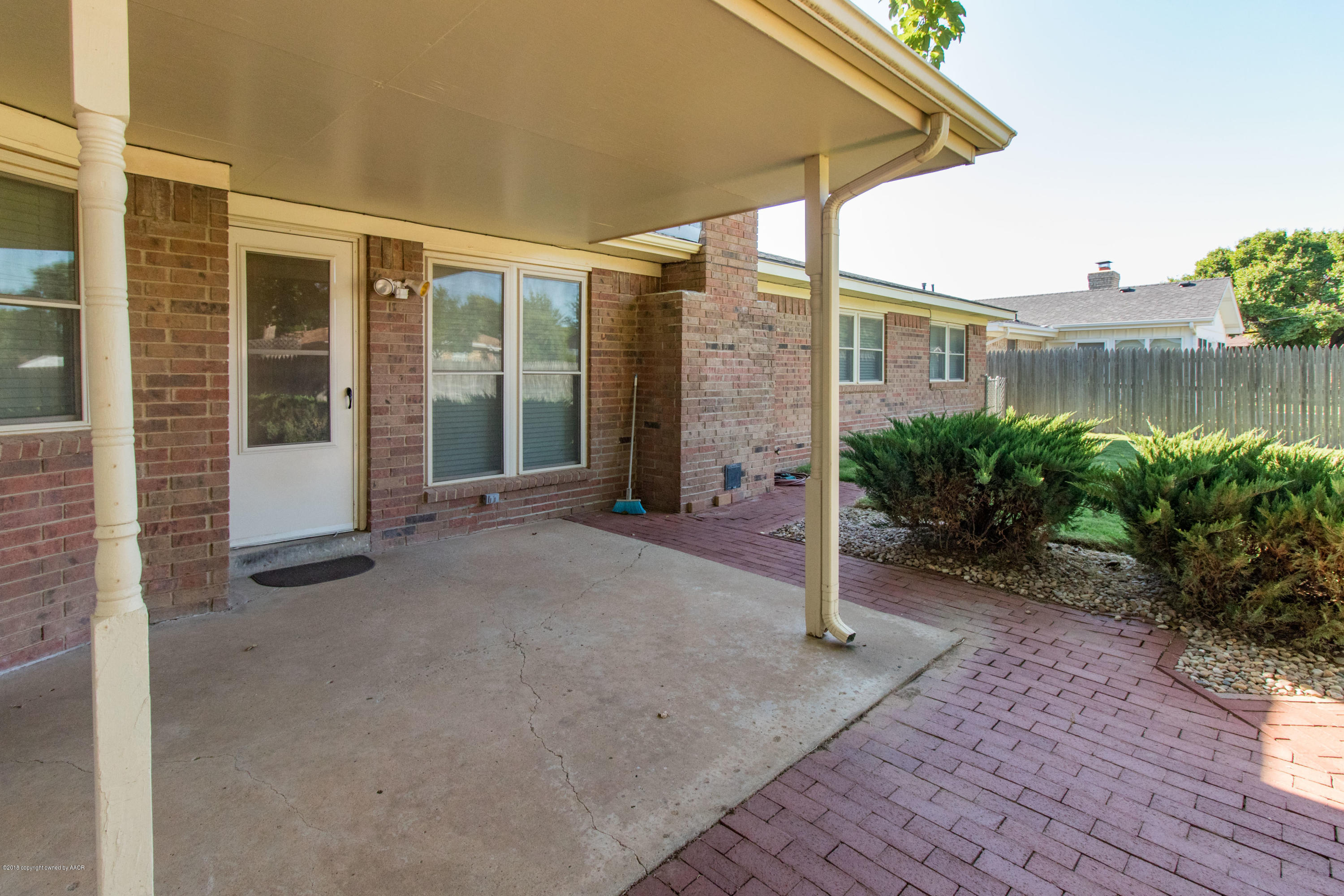 4414 Kingston Road Amarillo, TX 79109 - Photo 28 of 34 Back patio