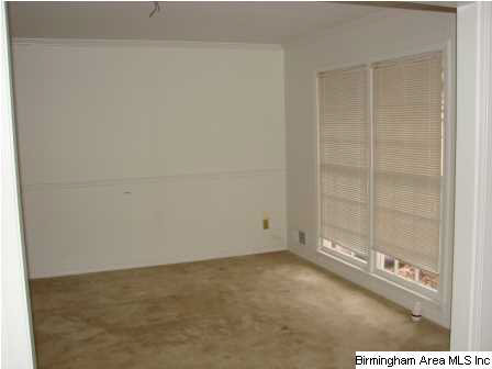 212 Remington Road Birmingham, AL 35215 - Photo 3 of 20