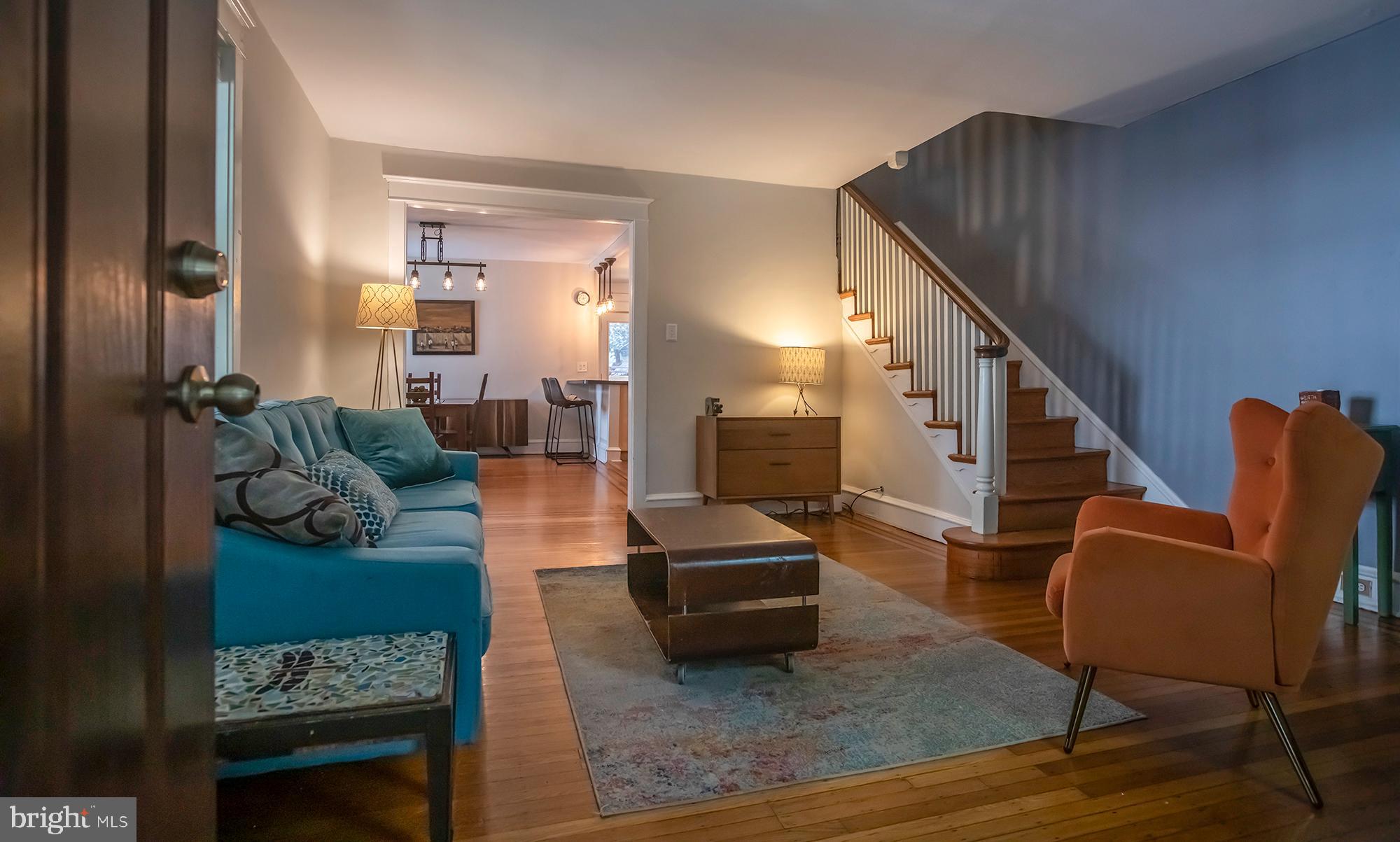 336 Wellesley Road Philadelphia, PA 19119 - Photo 3 of 27 Living room