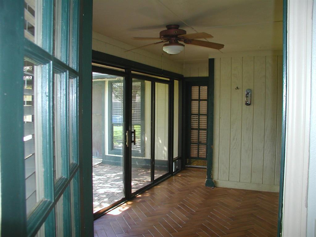 908 Spring Brook Drive Allen, TX 75002 - Photo 6 of 10