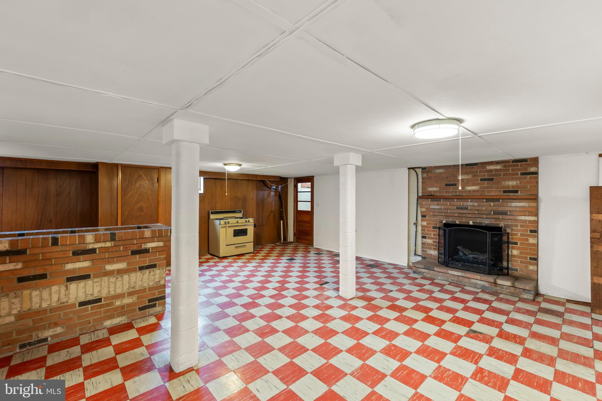 101 Molden Drive Winchester, VA 22601 - Photo 21 of 28 Basement recreation room w/ gas fireplace