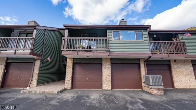 $259,000 | 54 Meadowview Drive, Annandale, NJ 08801