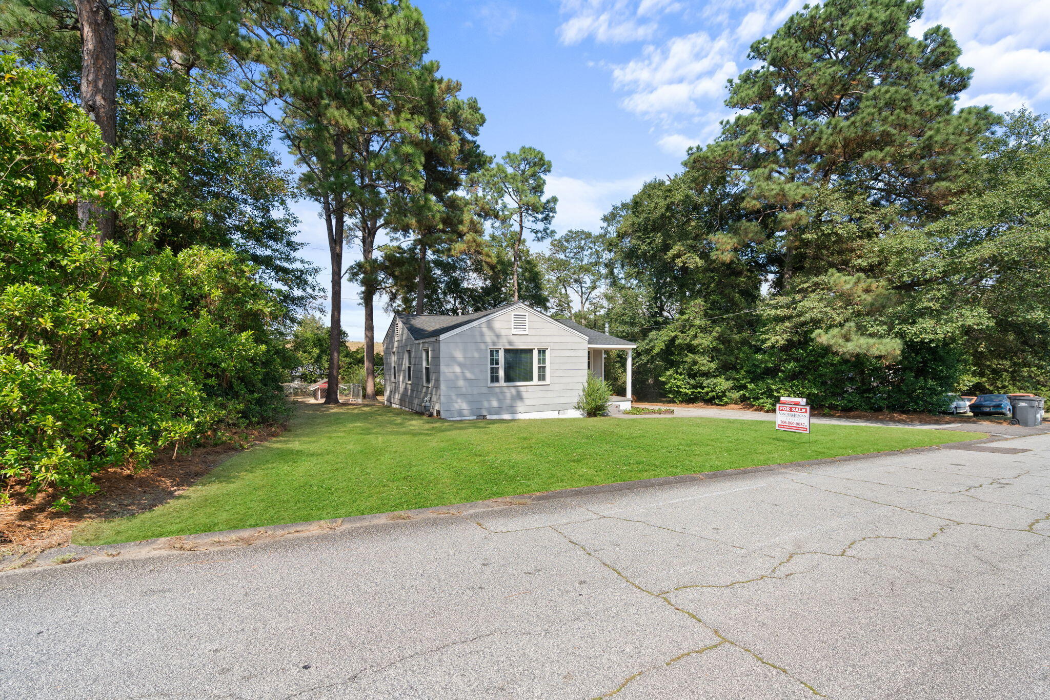 2129 Howard Road Augusta, GA 30906 - Photo 5 of 25 9-web-or-mls-DSC03670-1