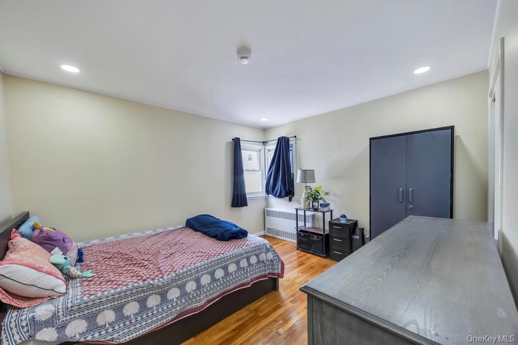 41 Winding Road Hicksville, NY 11801 - Photo 13 of 18