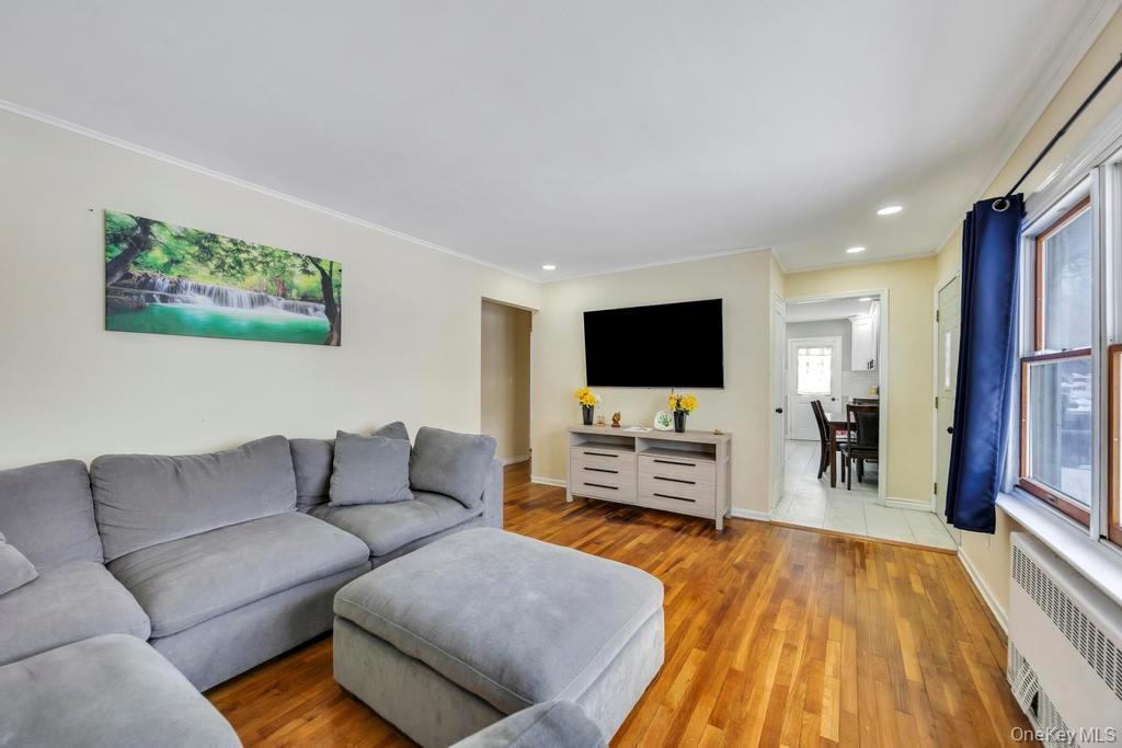 41 Winding Road Hicksville, NY 11801 - Photo 6 of 18