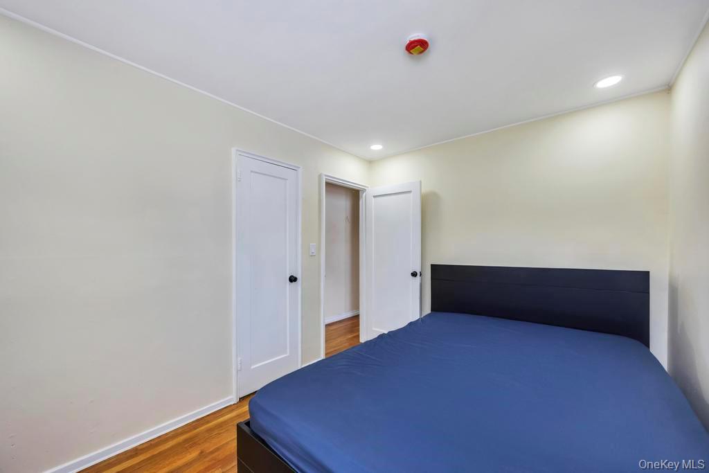 41 Winding Road Hicksville, NY 11801 - Photo 10 of 18