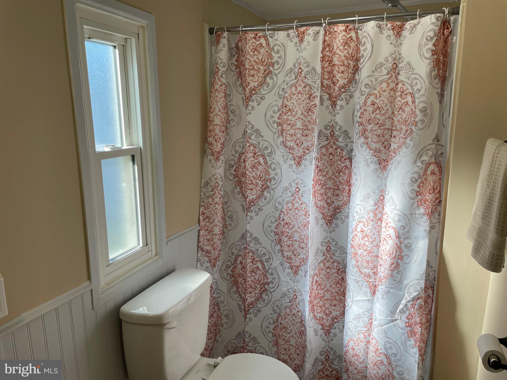 341 Jacobs Loop, Unit 16 Bear, DE 19701 - Photo 22 of 28 Well Lit Main Bedroom En Suite