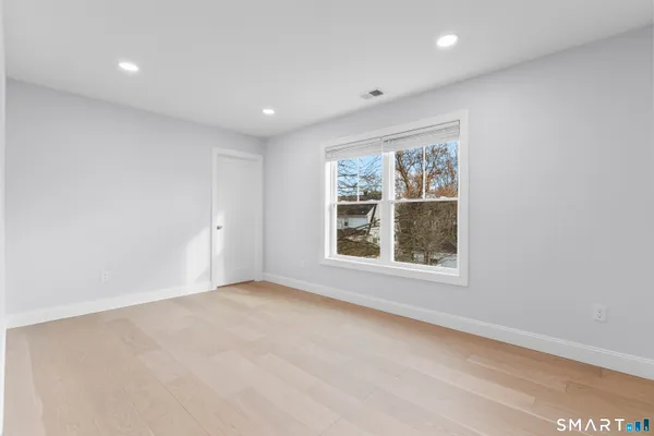 $5,800 | 183 Vesper Street, Fairfield, CT 06825