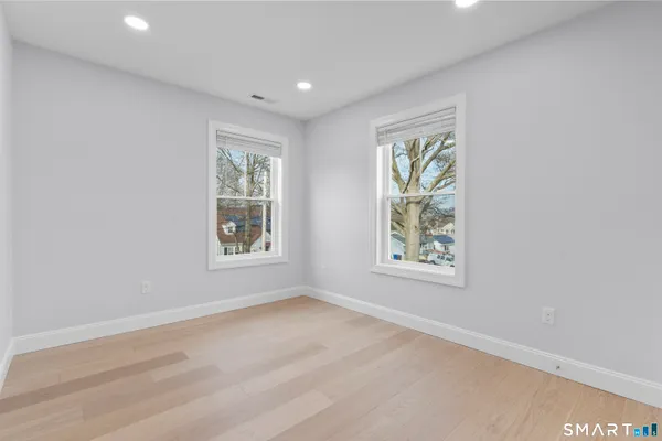 $5,800 | 183 Vesper Street, Fairfield, CT 06825