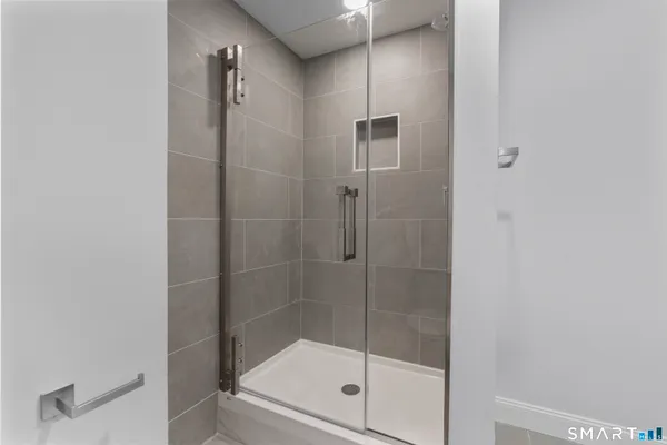 $5,800 | 183 Vesper Street, Fairfield, CT 06825