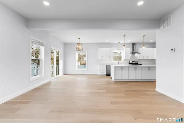 $5,800 | 183 Vesper Street, Fairfield, CT 06825