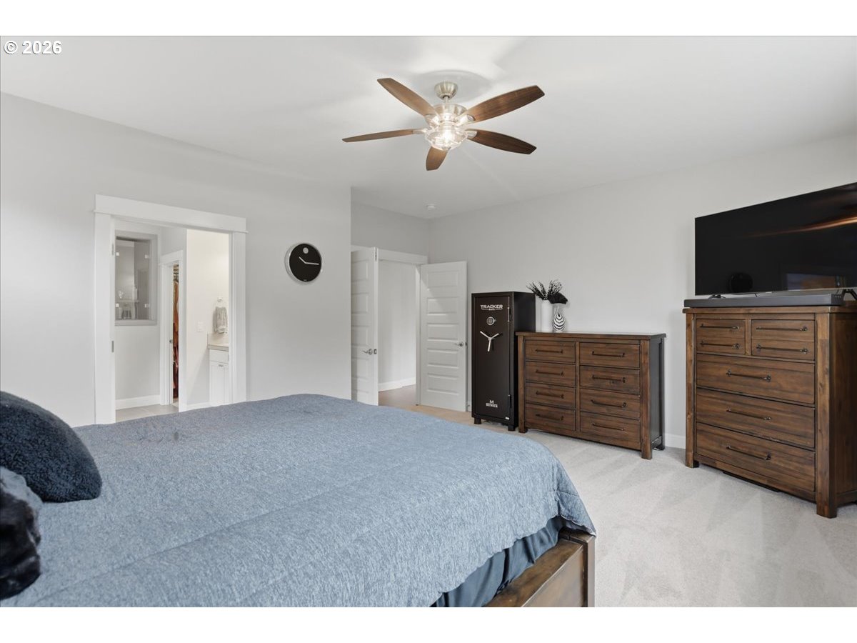 3293 North Abernathy Circle Ridgefield, WA 98642 - Photo 7 of 40 Owner's Suite Bedroom