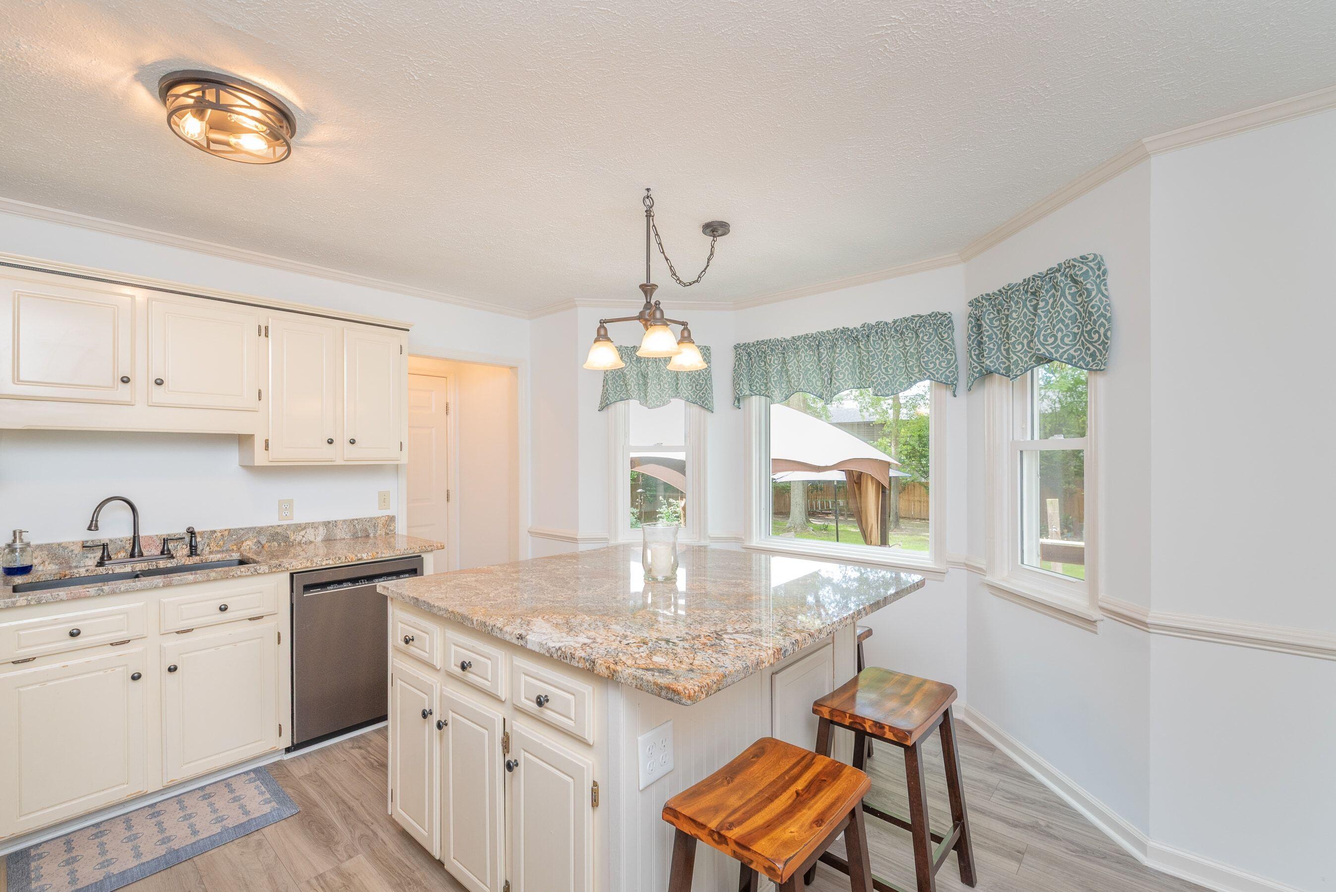313 East Hedge Road Aiken, SC 29801 - Photo 13 of 48