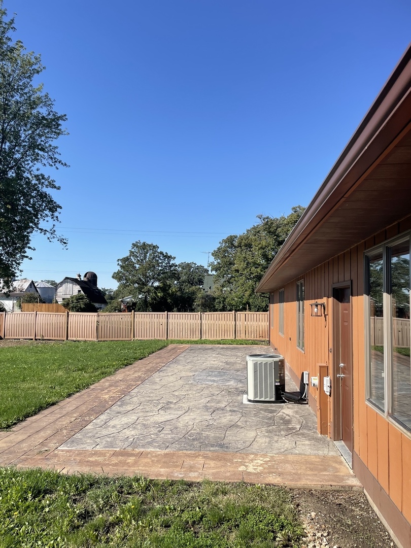 475 Rice Road Gardner, IL 60424 - Photo 2 of 23 a view of a backyard