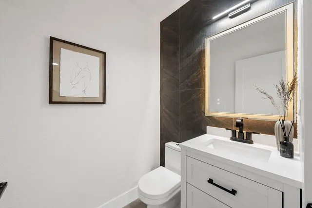 $938,000 | 2044 Voss Park Lane, San Jose, CA 95131