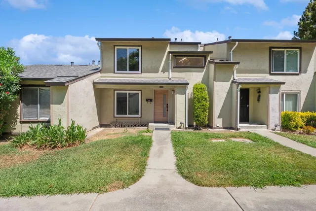 $938,000 | 2044 Voss Park Lane, San Jose, CA 95131