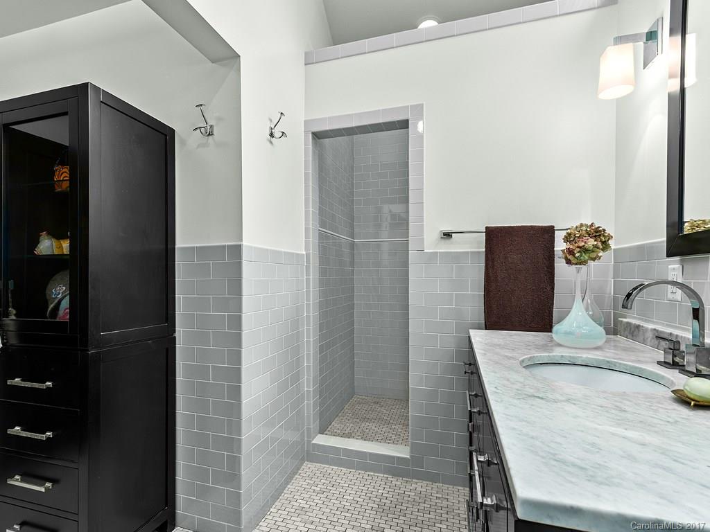 34 Gracelyn Road Asheville, NC 28804 - Photo 12 of 21 Gallery Image 12