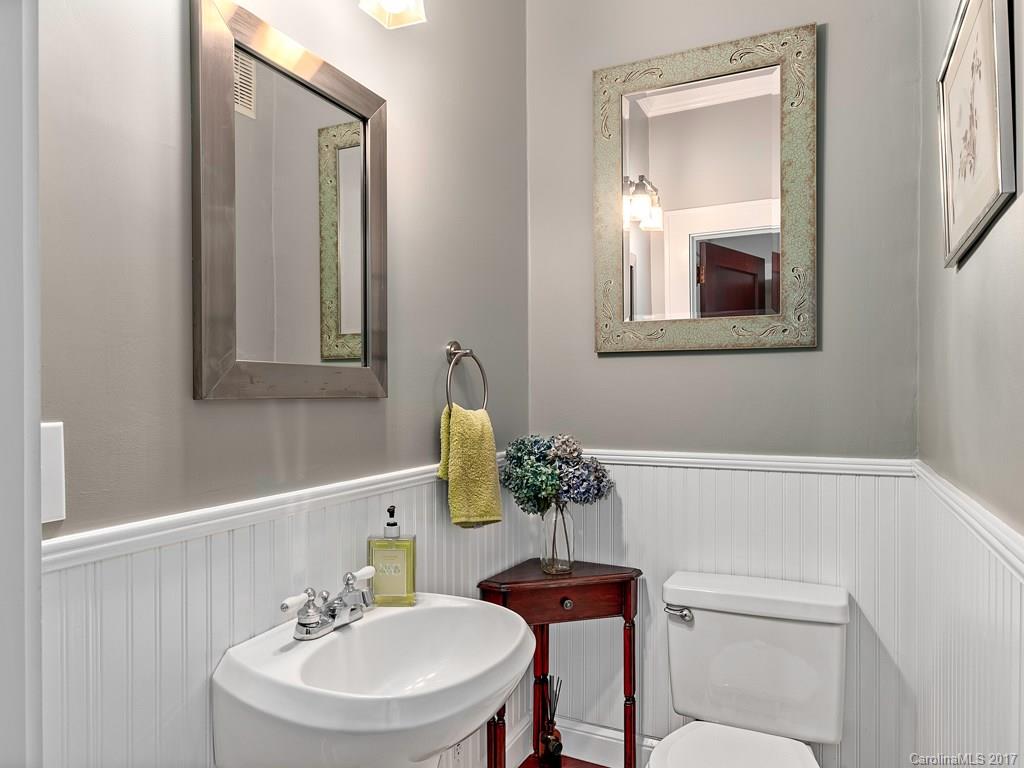 34 Gracelyn Road Asheville, NC 28804 - Photo 14 of 21 Gallery Image 14