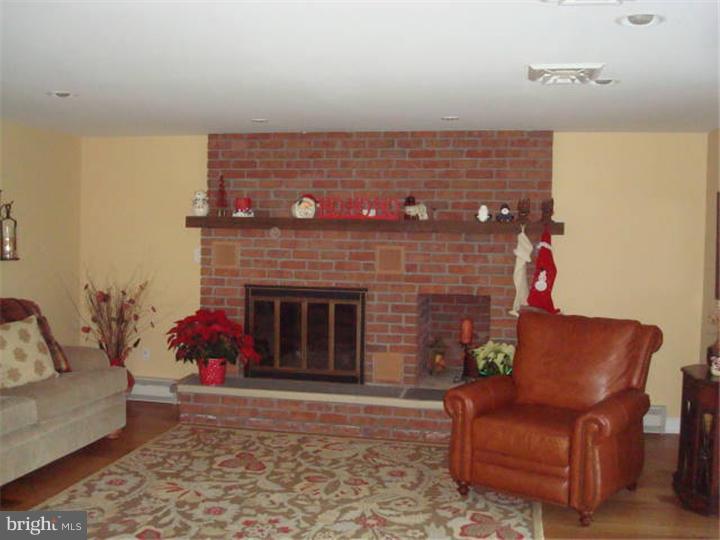 3734 Kings Road Pennsburg, PA 18073 - Photo 14 of 25 Gallery Image 14