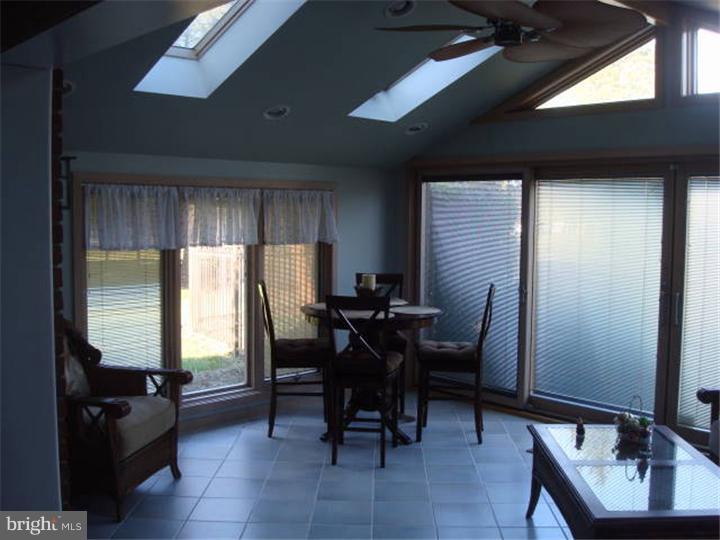 3734 Kings Road Pennsburg, PA 18073 - Photo 15 of 25 Gallery Image 15