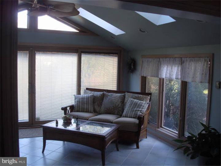3734 Kings Road Pennsburg, PA 18073 - Photo 16 of 25 Gallery Image 16