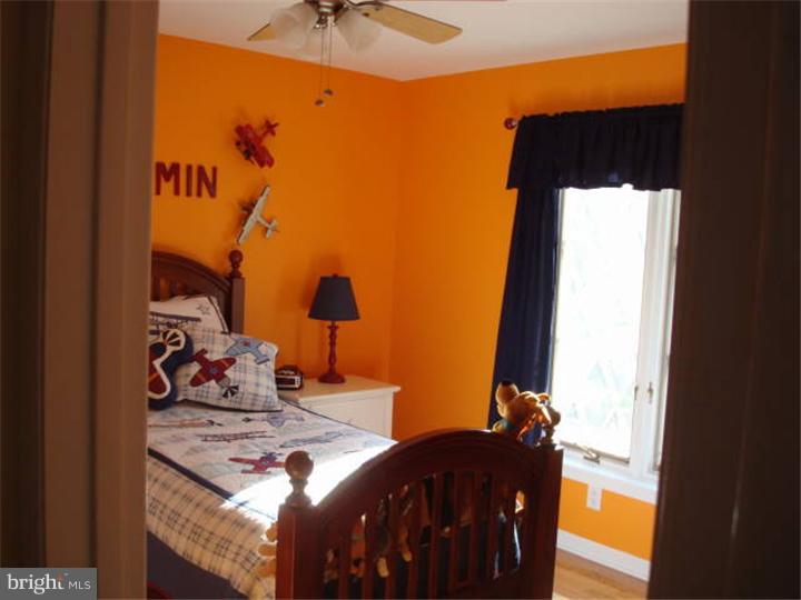 3734 Kings Road Pennsburg, PA 18073 - Photo 19 of 25 Gallery Image 19