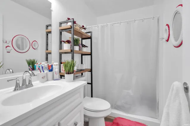 $249,900 | 205 Morning Wind Place, Kendallville, IN 46755