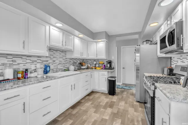 $249,900 | 205 Morning Wind Place, Kendallville, IN 46755