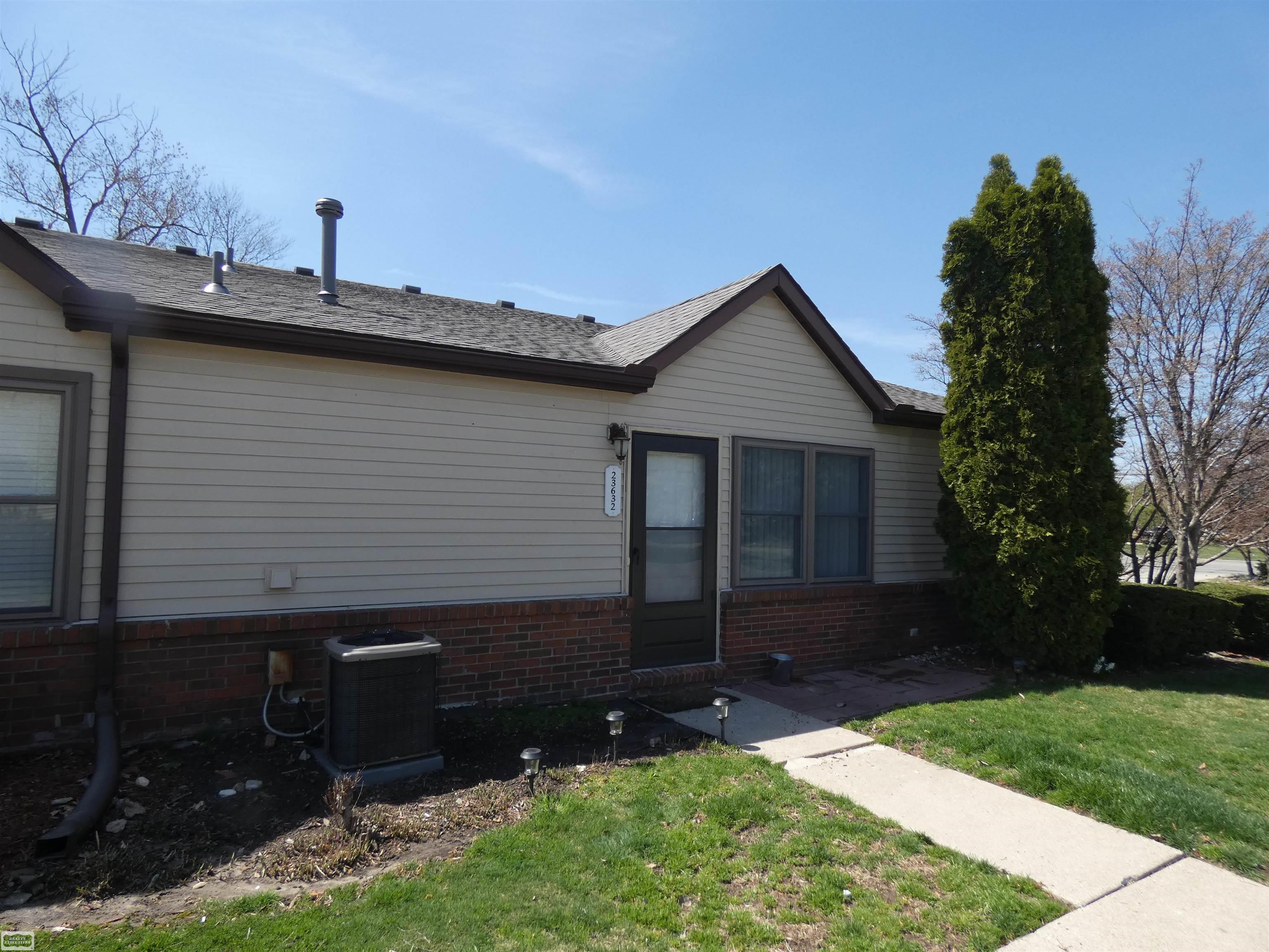 23632 Cottrell Clinton Township, MI 48035 - Photo 1 of 12