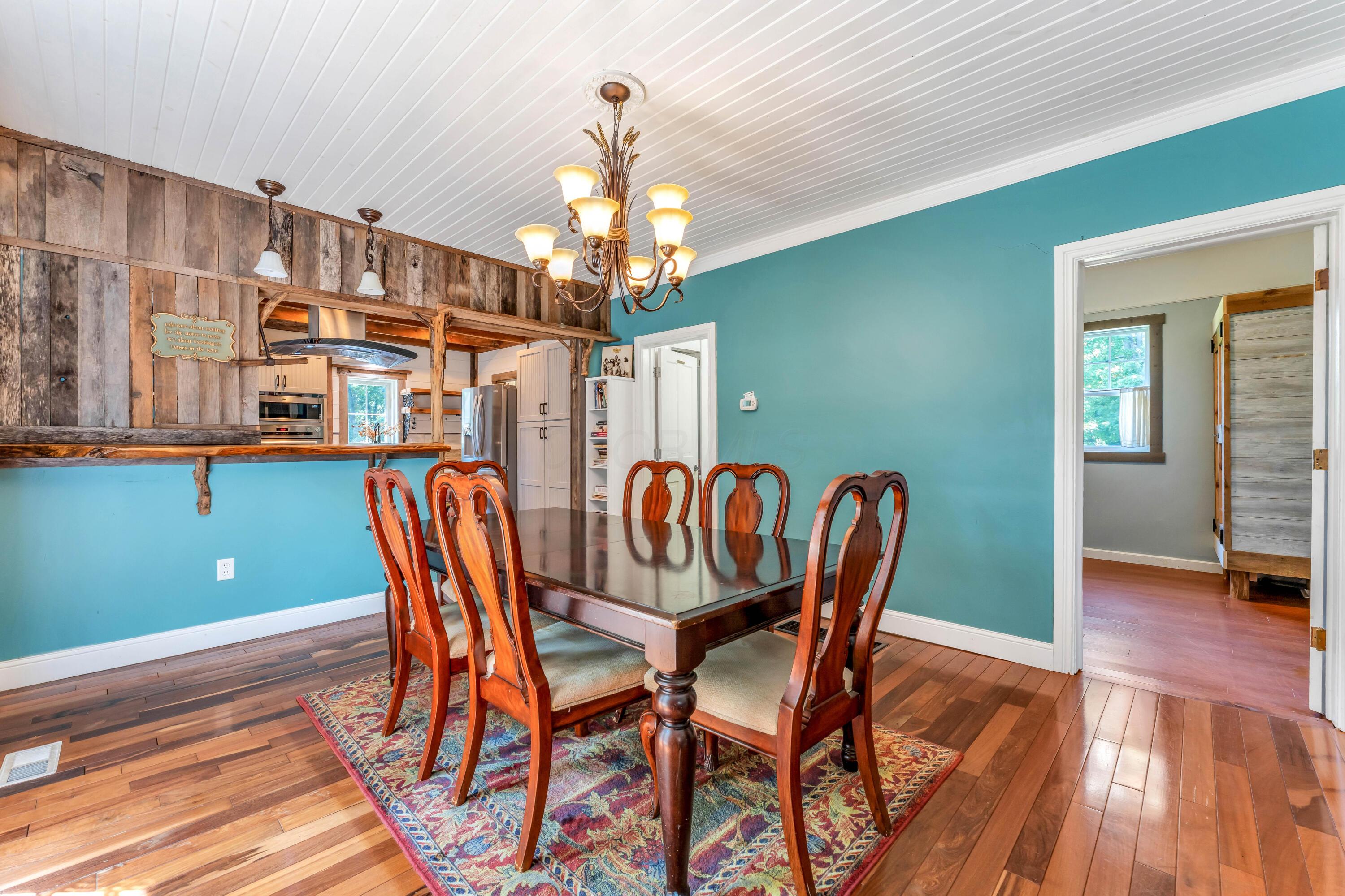 6076 Africa Road Galena, OH 43021 - Photo 16 of 59 Dining Room