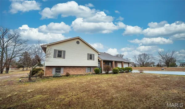 $285,000 | 22130 County Road 17-745, Waynesville, MO 65583