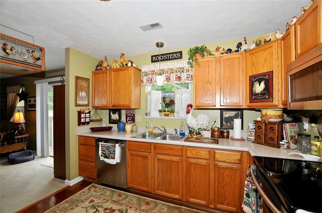 5833 Decatur Ridge Drive Indianapolis, IN 46221 - Photo 16 of 27