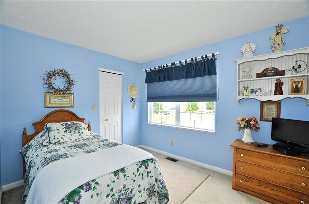 5833 Decatur Ridge Drive Indianapolis, IN 46221 - Photo 21 of 27
