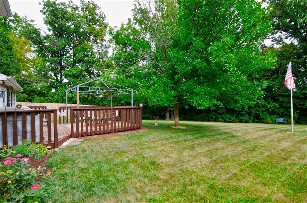 5833 Decatur Ridge Drive Indianapolis, IN 46221 - Photo 4 of 27
