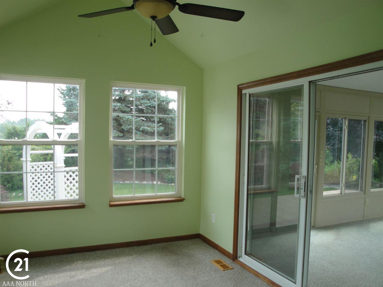 3127 West Sutton Road Lapeer, MI 48446 - Photo 13 of 33 31358207-12.JPG