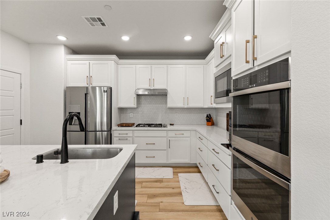 936 East Sunset Road Henderson, NV 89011 - Photo 12 of 35