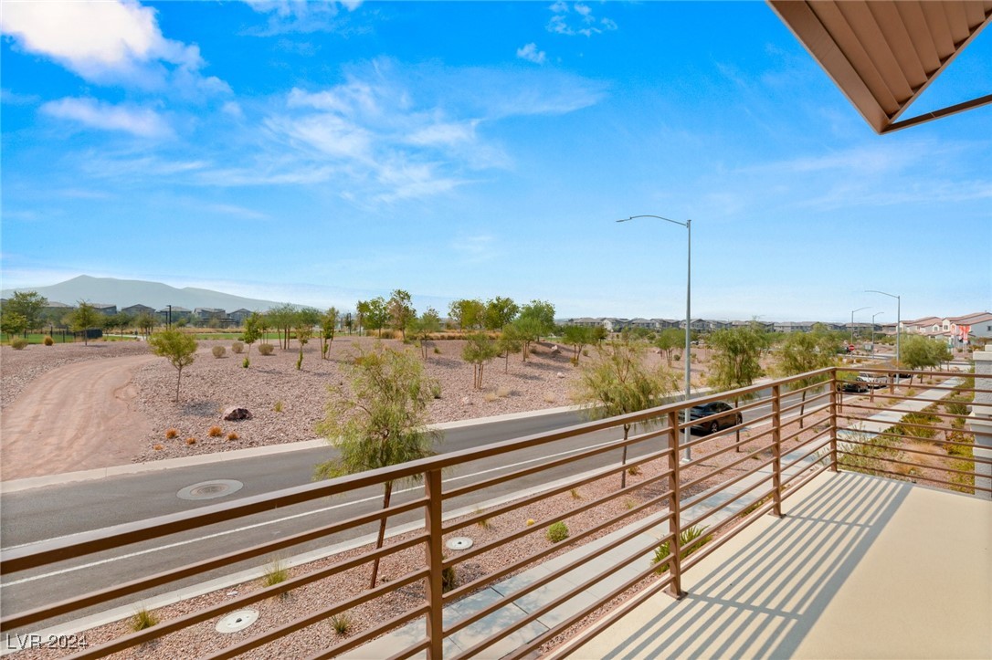936 East Sunset Road Henderson, NV 89011 - Photo 33 of 35